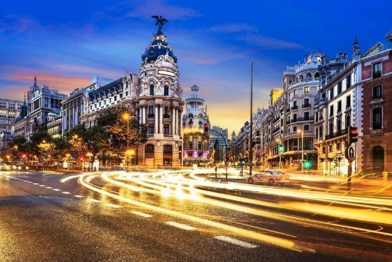 Apartamento Unico En Gran Via Apartment Madrid Exterior photo