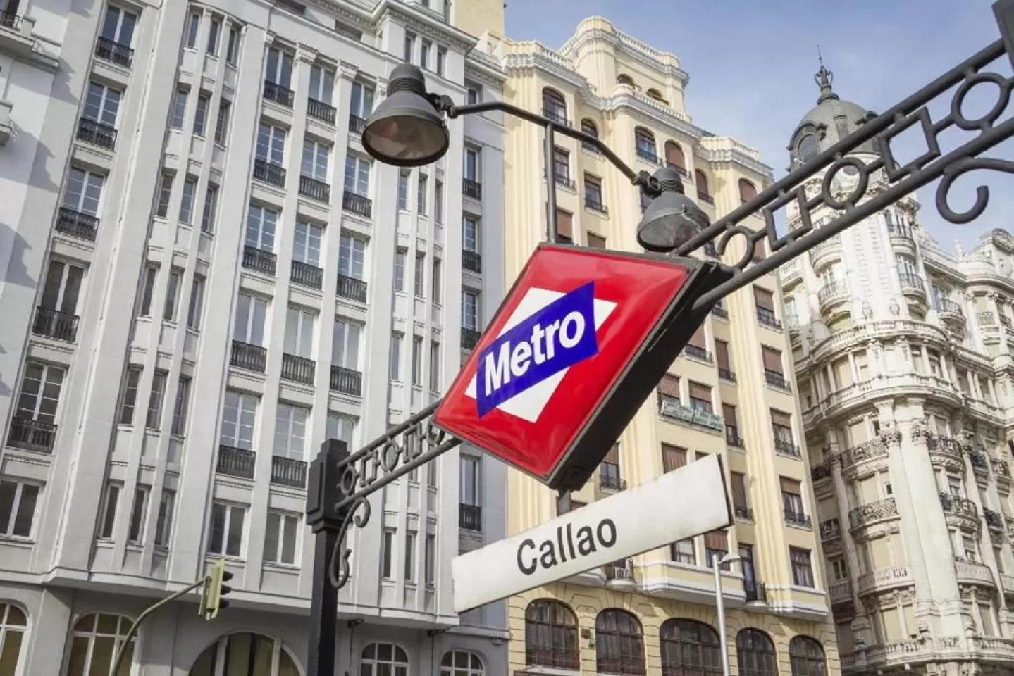 Apartamento Unico En Gran Via Apartment Madrid Exterior photo